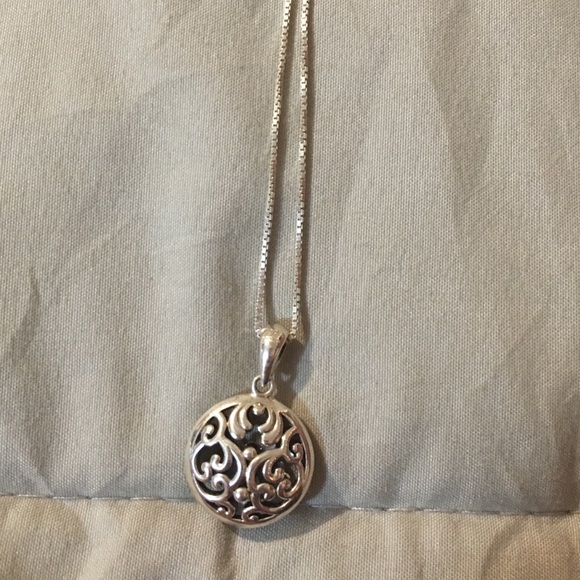 Silver necklace - Picture 1 of 1